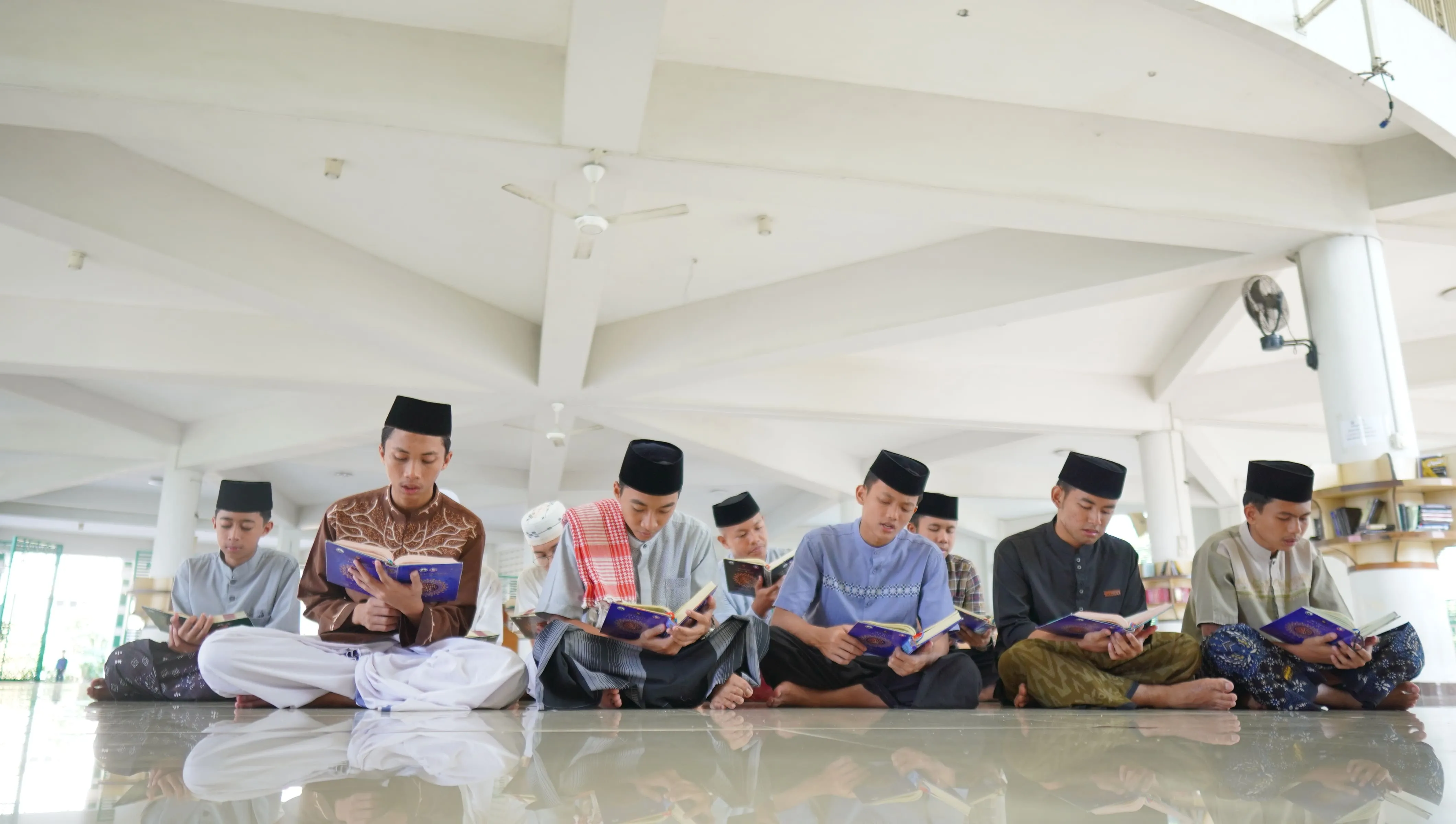 Kegiatan Pembinaan Keagamaan Siswa SMA ICMBS Sidoarjo